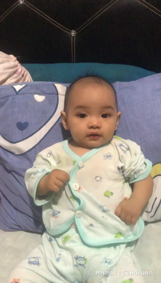 Baby Dancing Playfully in Animal-Print Pajamas – AI Generated Video | Hailuo AI