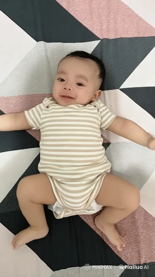 Baby's Energetic Play: Dancing and Kungfu in Live2D – AI Generated Video | Hailuo AI