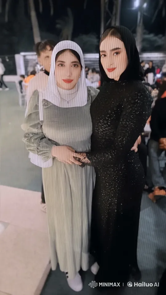 Elegant Women in Serene Night Out at Social Event – AI Generated Video | Hailuo AI