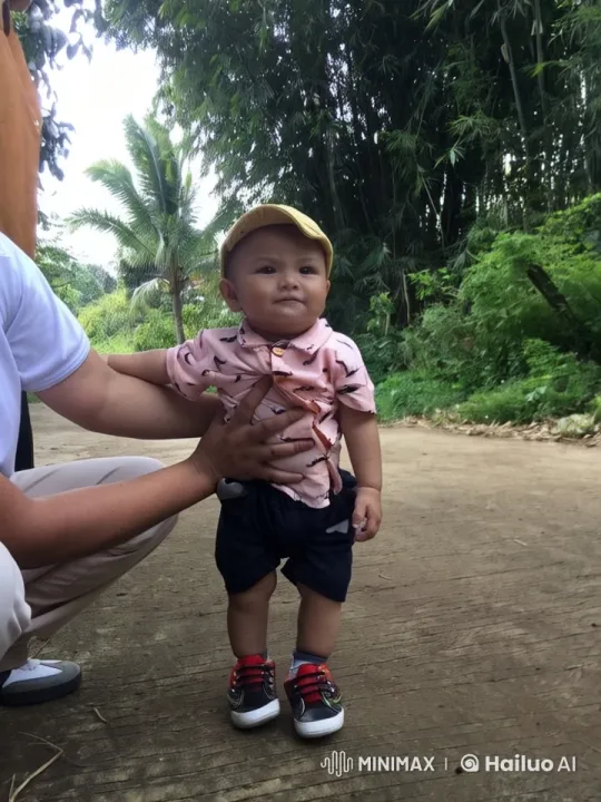 Baby Enthusiastically Dances and Practices Kung Fu – AI Generated Video | Hailuo AI