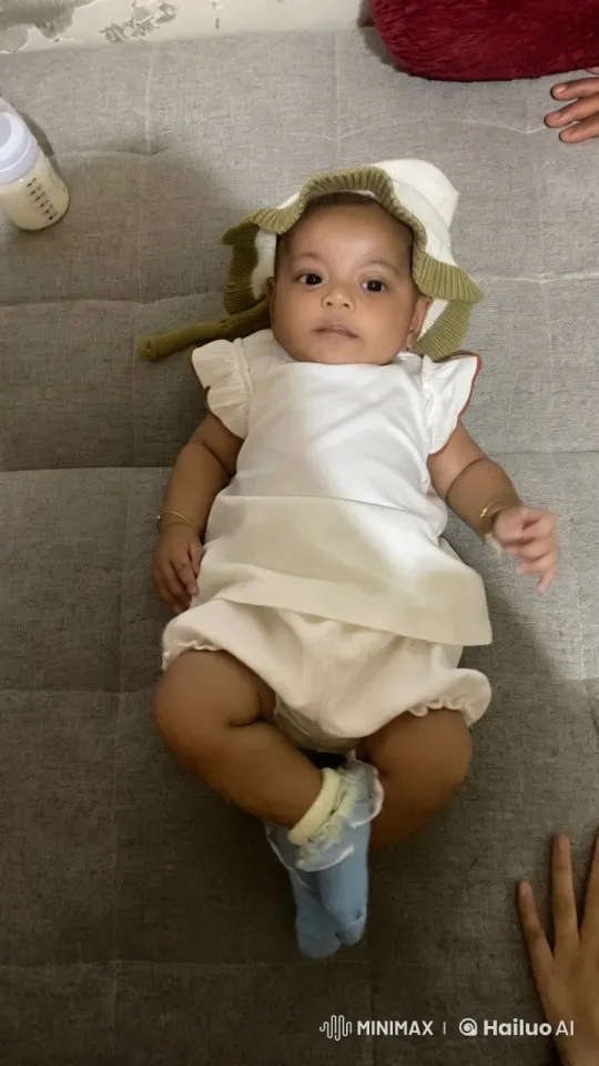Baby's Joyful Dance and Playful Punches – AI Generated Video | Hailuo AI