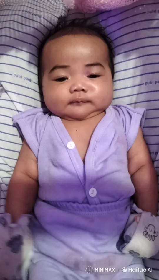 Baby's Joyful Dance and Playful Punches – AI Generated Video | Hailuo AI