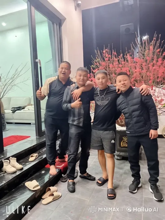 Nighttime Kungfu Battle in Front of Peach Tree – AI Generated Video | Hailuo AI