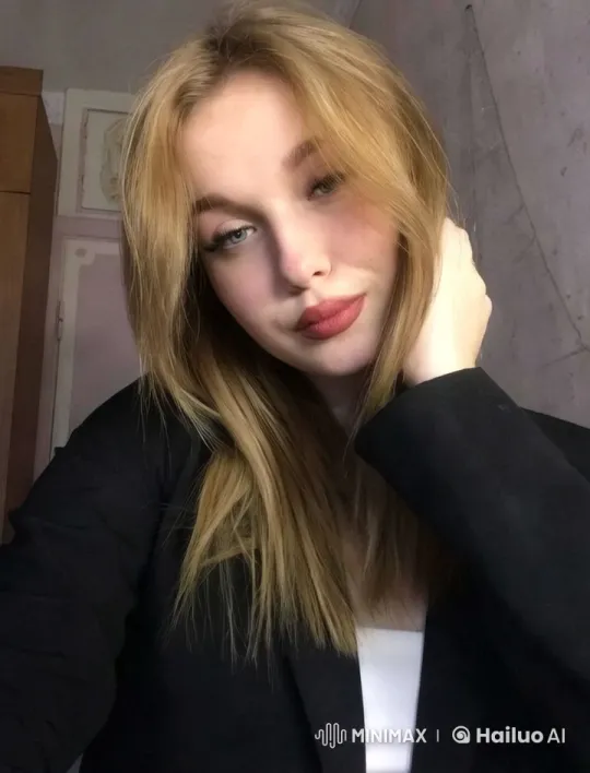 Girl in Black Jacket Gives Thumbs Down – AI Generated Video | Hailuo AI