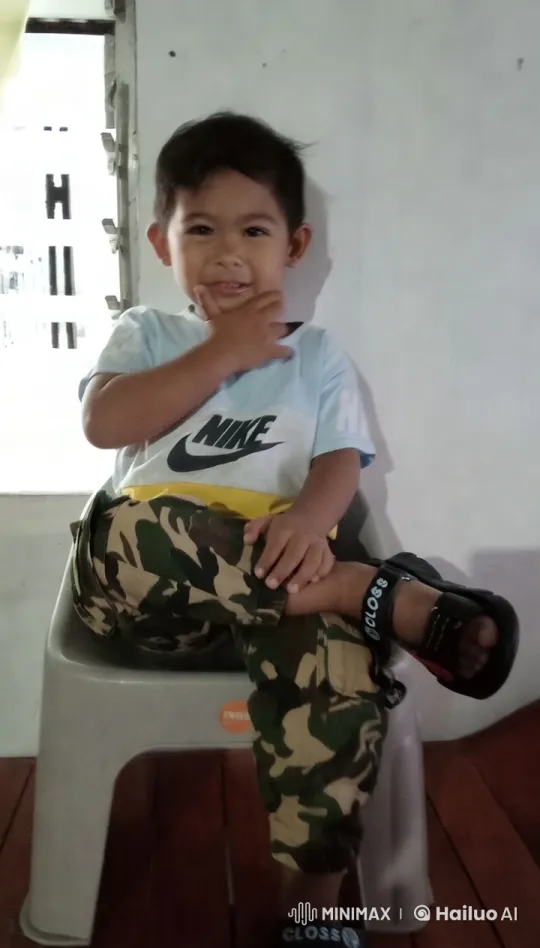 Child Performing Kung Fu in Dynamic Martial Arts Display – AI Generated Video | Hailuo AI