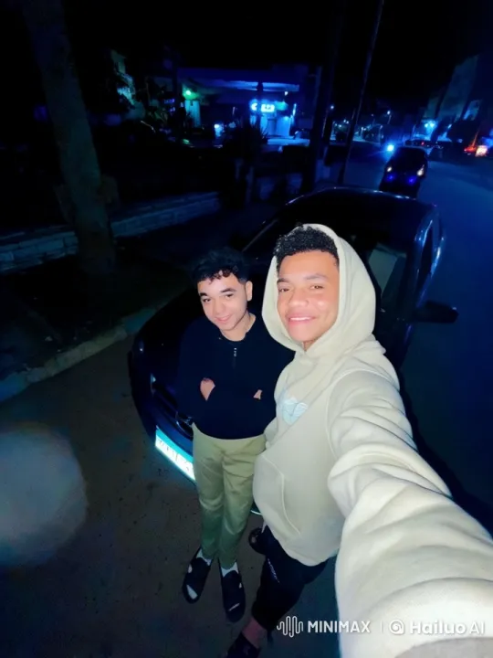 Animated Kung Fu Fight Scene in Urban Night Setting – AI Generated Video | Hailuo AI