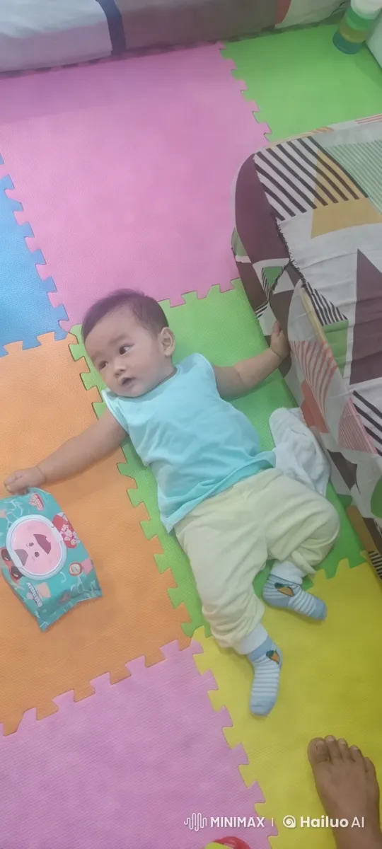 Baby's Joyful Kungfu Dance in Playful Setting – AI Generated Video | Hailuo AI