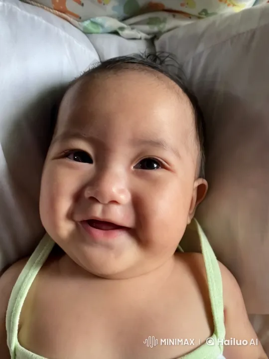 Baby's Joyful Dance and Playful Stance Display – AI Generated Video | Hailuo AI