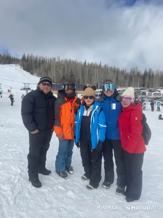 Winter Fun: Snowy Slope Play Fight and Scenic Beauty – AI Generated Video | Hailuo AI