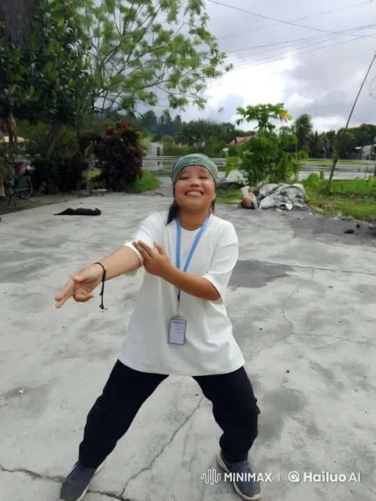 Dynamic Fusion of Kungfu and Dance in Outdoor Setting – AI Generated Video | Hailuo AI