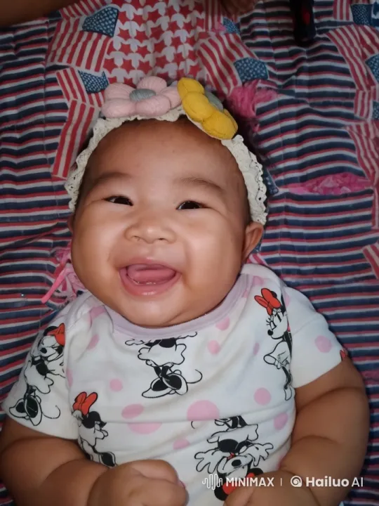 Baby Dancing in Minnie Mouse Onesie on Patriotic Blanket – AI Generated Video | Hailuo AI