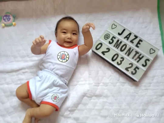 5-Month-Old Jaze's Playful Kungfu Debut – AI Generated Video | Hailuo AI