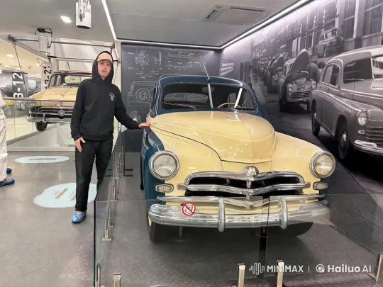 Vintage Car Exhibition: Person Kisses, Twerks on Classic Car – AI Generated Video | Hailuo AI