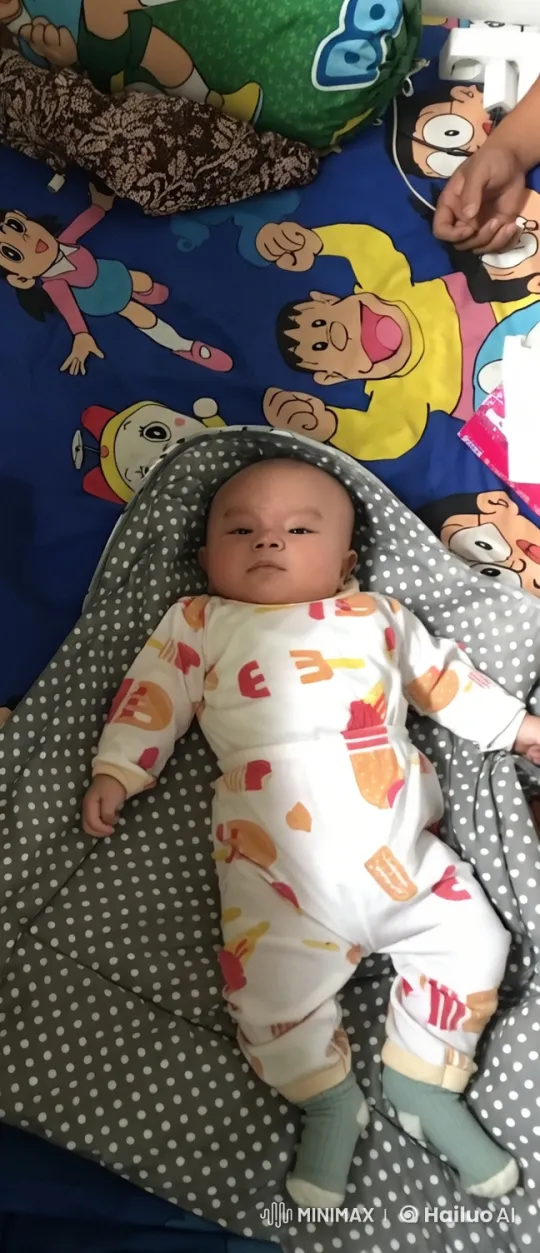 Baby Performs Kung Fu in Colorful Onesie – AI Generated Video | Hailuo AI