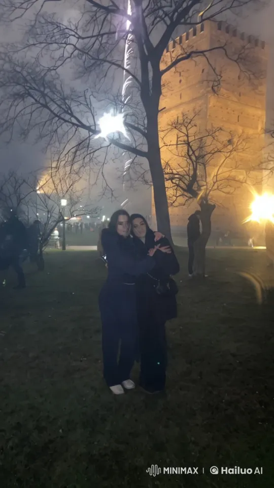 Misty Night Fight-to-Dance Under Tower Lights – AI Generated Video | Hailuo AI