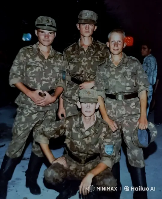 Nighttime Camouflage: Soldiers' Unity Display – AI Generated Video | Hailuo AI