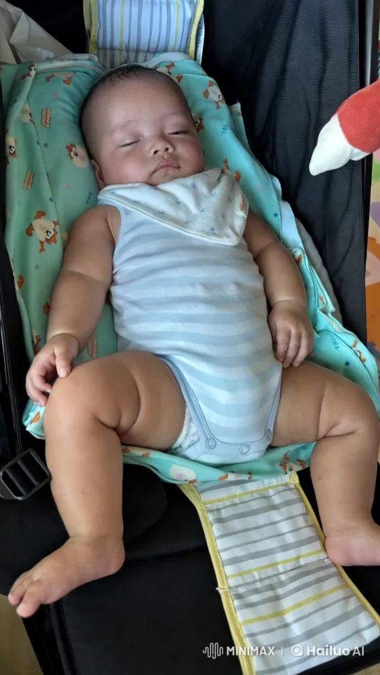 Baby's Joyful Dance in Colorful Surrounding – AI Generated Video | Hailuo AI