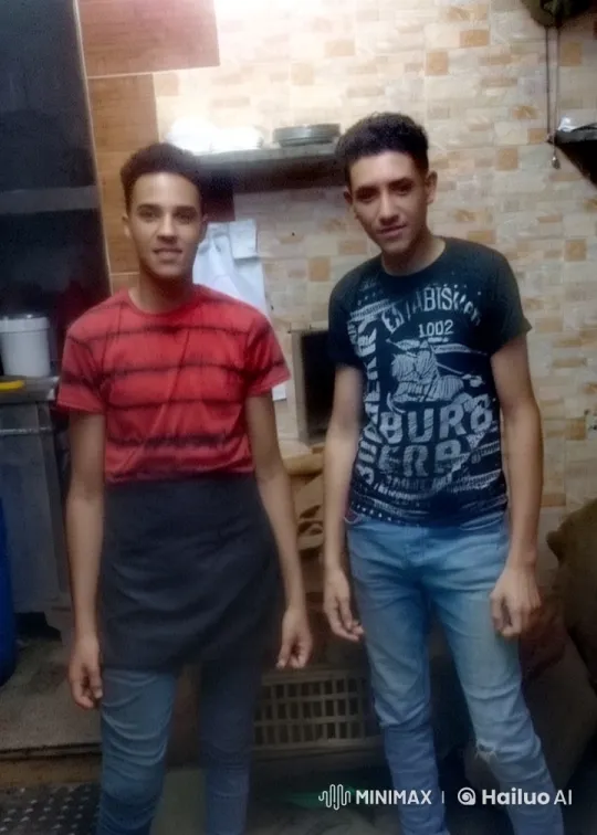 Kitchen Confrontation to Synchronized Dance – AI Generated Video | Hailuo AI