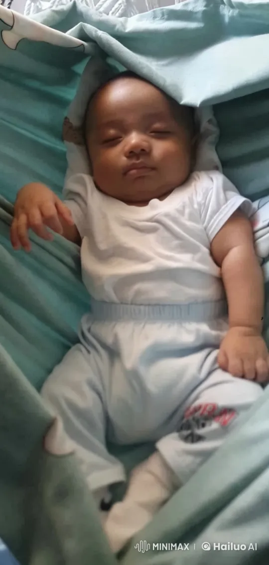 Baby Dancing Joyfully in Hammock with Soft Aesthetic – AI Generated Video | Hailuo AI