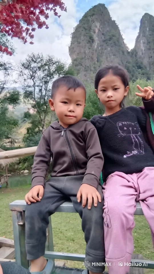 Children Practice Kung Fu in Scenic Mountain Setting – AI Generated Video | Hailuo AI