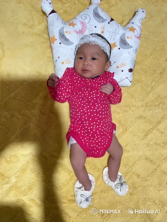 Baby Dancing Playfully on Colorful Blanket – AI Generated Video | Hailuo AI