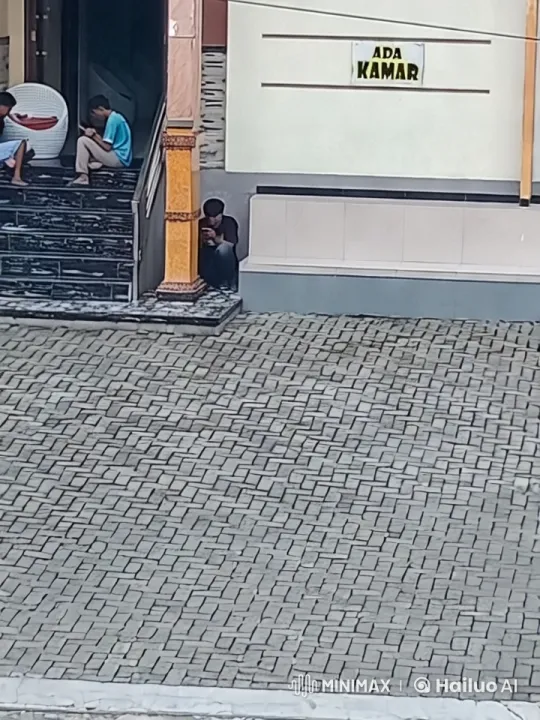 Urban Setting: Boy Practices Kung Fu – AI Generated Video | Hailuo AI