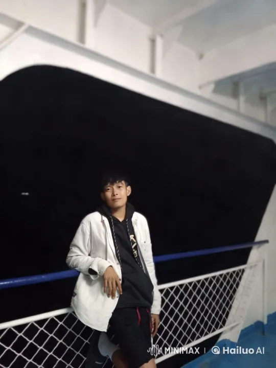 Young Man Performs Kungfu on Ferry at Night – AI Generated Video | Hailuo AI