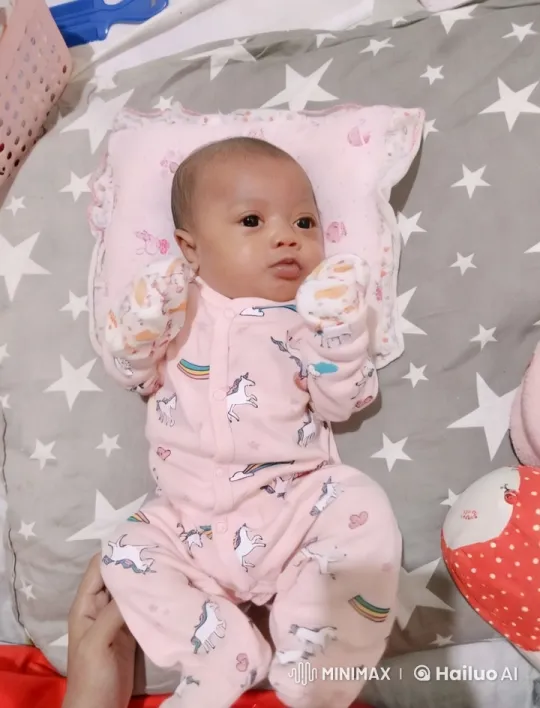 Baby's Joyful Dance and Kungfu Moves in Cozy Setting – AI Generated Video | Hailuo AI