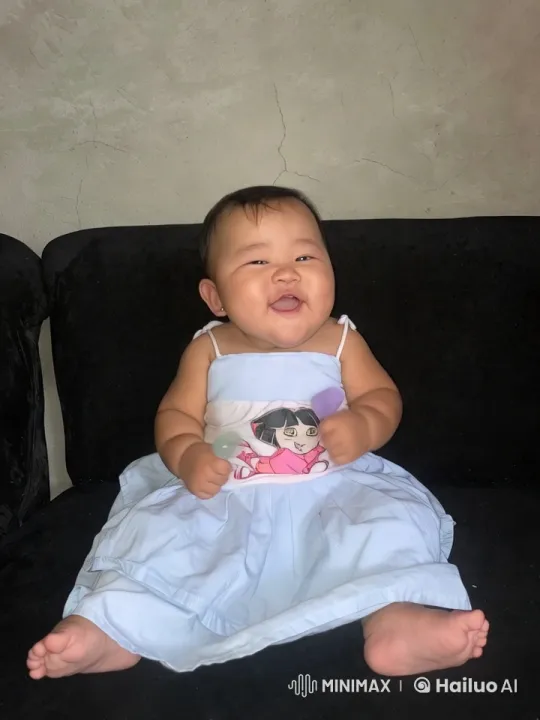 Baby Dancing Joyfully on Couch with Artistic Flair – AI Generated Video | Hailuo AI