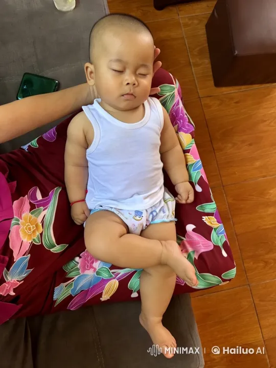 Baby Dancing Playfully on Pillow with Aesthetic Capture – AI Generated Video | Hailuo AI