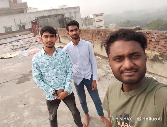 Urban Rooftop Kung Fu Fight Scene – AI Generated Video | Hailuo AI
