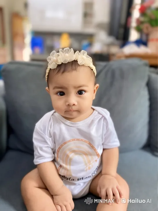 Baby's First Birthday Celebration in Cozy Living Room – AI Generated Video | Hailuo AI