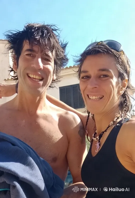 Couple Sharing an Intimate Moment Post-Swim – AI Generated Video | Hailuo AI