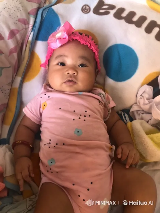 Baby's Joyful Dance and Playful Punches – AI Generated Video | Hailuo AI