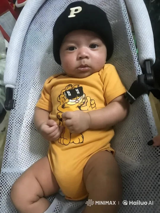Baby Dances Adorably in Mesh Cradle – AI Generated Video | Hailuo AI