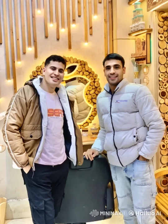 Aesthetic Room: Two Men in Stylish Warmth – AI Generated Video | Hailuo AI