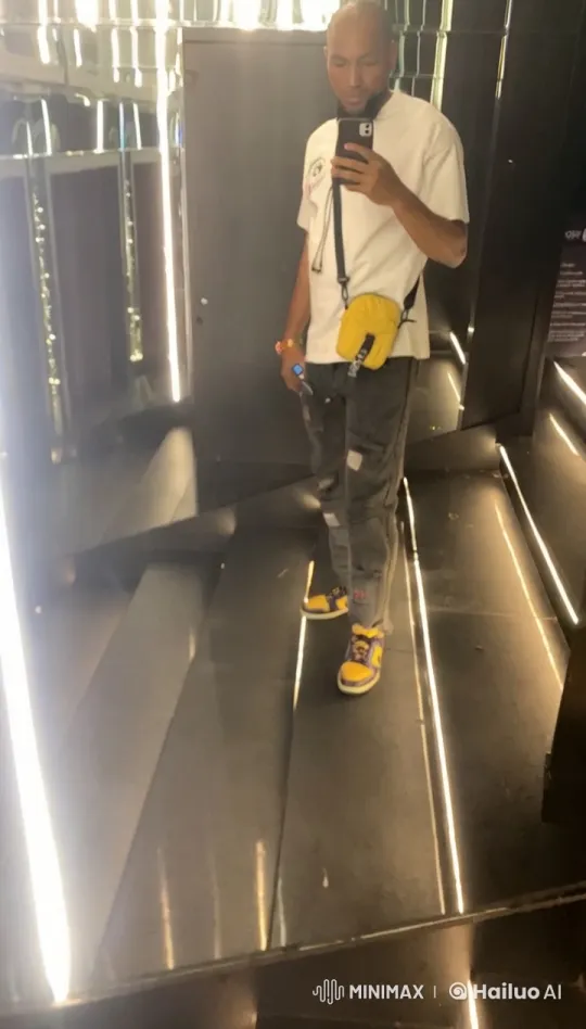 Martial Arts Performance in Reflective Room with LED Lights – AI Generated Video | Hailuo AI