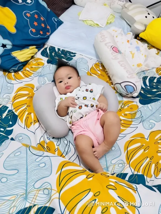 Baby's Playful Kung Fu Dance in Colorful Setting – AI Generated Video | Hailuo AI