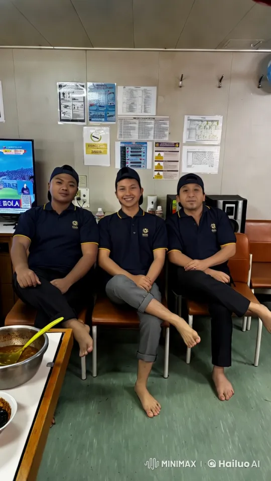 Uniformed Men Perform Synchronized Kungfu – AI Generated Video | Hailuo AI