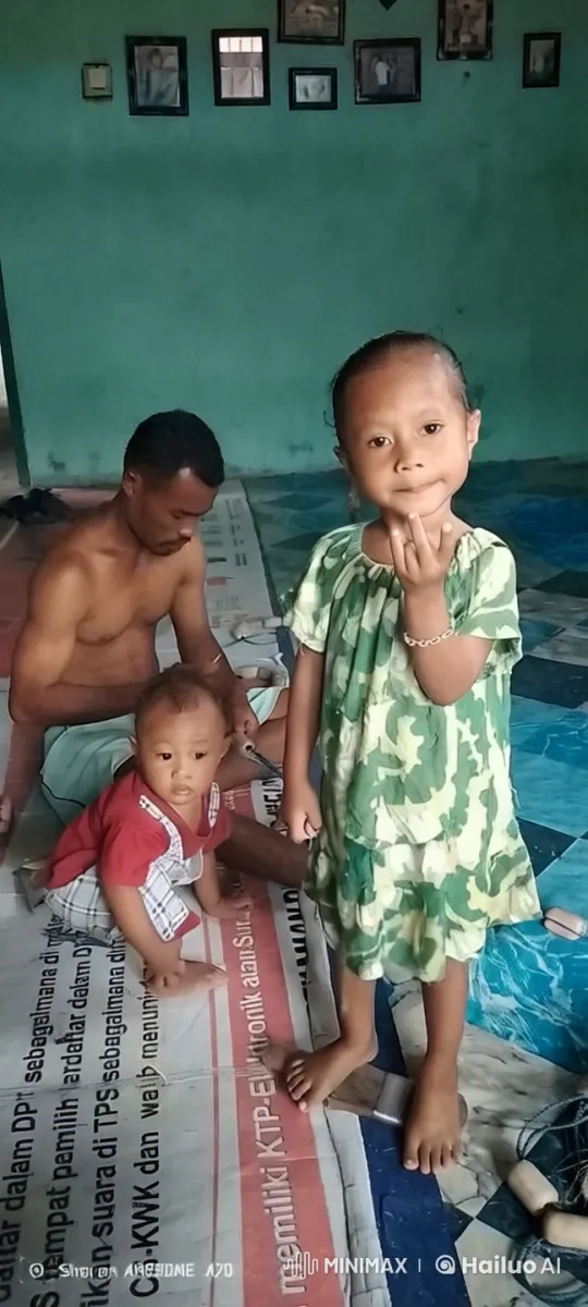 Children Practicing Kung Fu in Family Setting – AI Generated Video | Hailuo AI