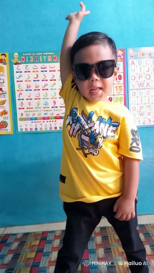 Child Performs Agile Kung Fu in Classroom Setting – AI Generated Video | Hailuo AI