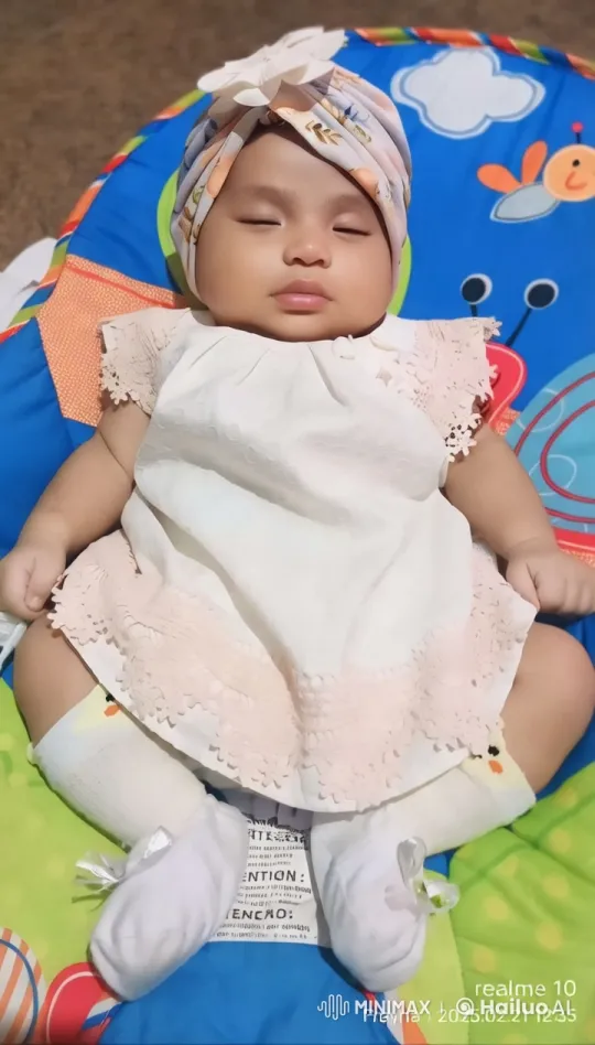Baby's Playful Dance and Kungfu Moves – AI Generated Video | Hailuo AI