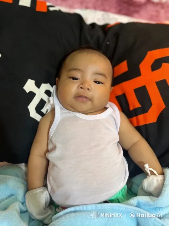 Baby's Joyful Dance and Playful Punches – AI Generated Video | Hailuo AI