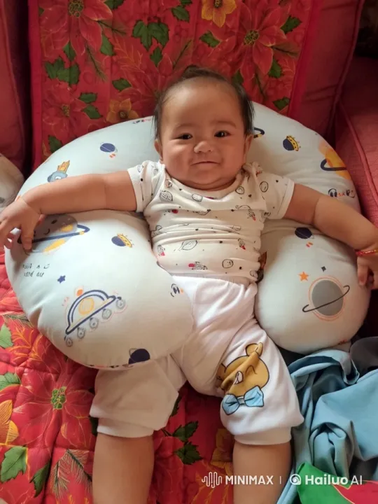 Baby Dancing Joyfully in Colorful Space-Themed Setting – AI Generated Video | Hailuo AI