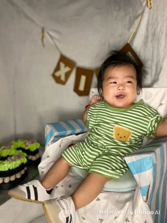 Baby's Joyful Kungfu Dance Performance – AI Generated Video | Hailuo AI