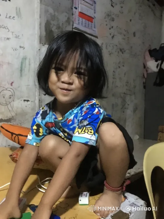 Child's Playful Fight in a Cozy, Artistic Home Setting – AI Generated Video | Hailuo AI