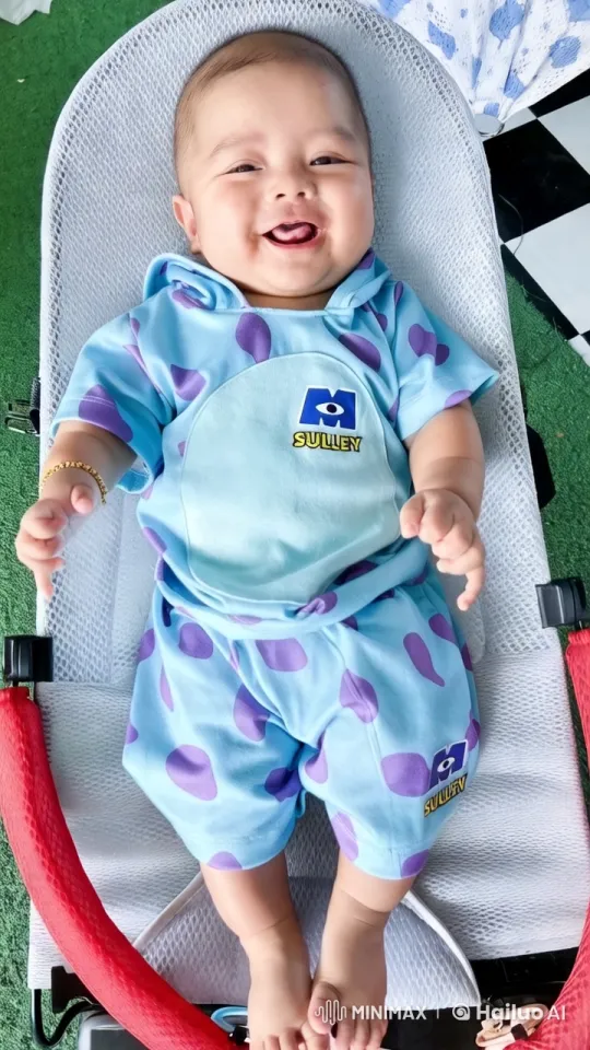 Baby Dancing Joyfully in Colorful Setting – AI Generated Video | Hailuo AI