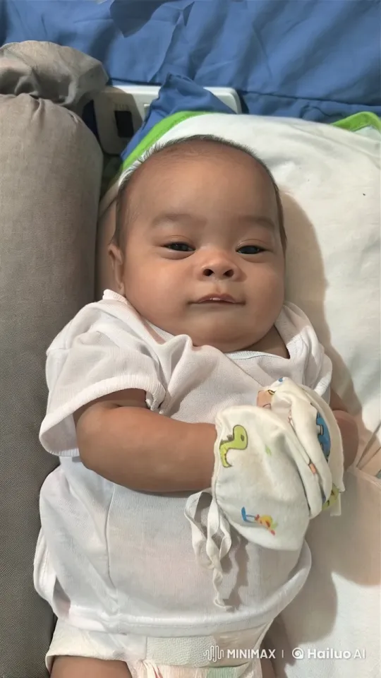 Baby's Joyful Dance and Playful Punches – AI Generated Video | Hailuo AI