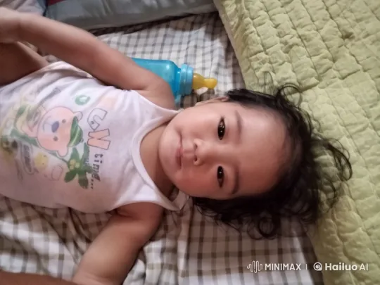 Baby's Playful Kungfu Dance in Cozy Bedroom – AI Generated Video | Hailuo AI