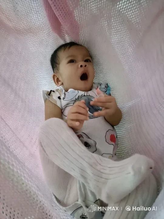 Baby's Playful Dance and Kungfu Moves in Soft Light – AI Generated Video | Hailuo AI